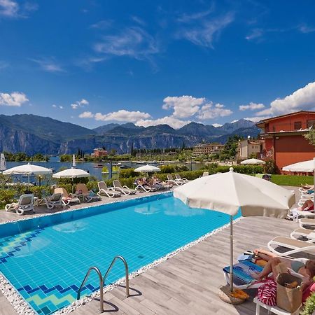 Beach Hotel Rosa Мальчезине Экстерьер фото