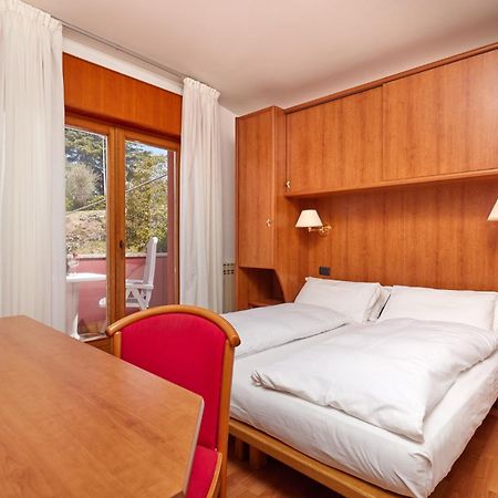 Beach Hotel Rosa Мальчезине Экстерьер фото