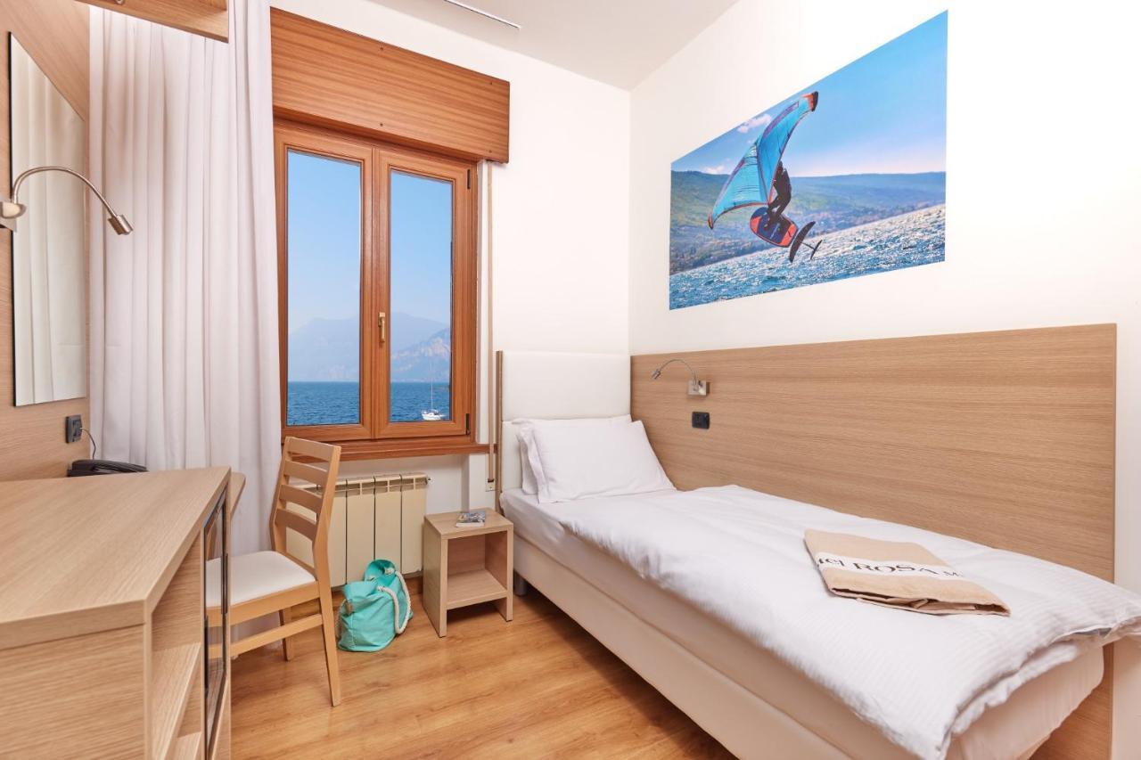 Beach Hotel Rosa Мальчезине Экстерьер фото