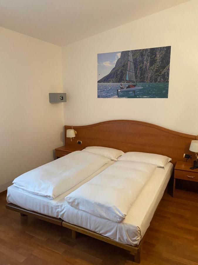 Beach Hotel Rosa Мальчезине Экстерьер фото